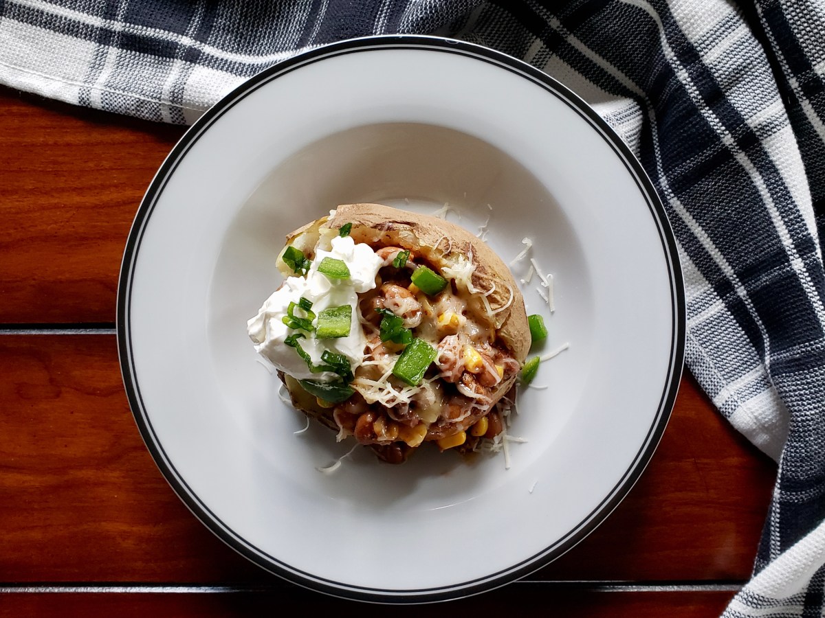 Chili-Stuffed Baked Potatoes